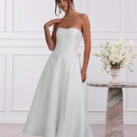 V. Chapman Hazel Dress - Picture 1 of 5